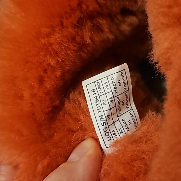 UGG boots, almost new - Picture 5 of 5